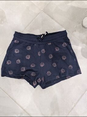 5/$35 H&M Navy Seashell Print Shorts – Size 8–9Y (US 8 / EUR 134)